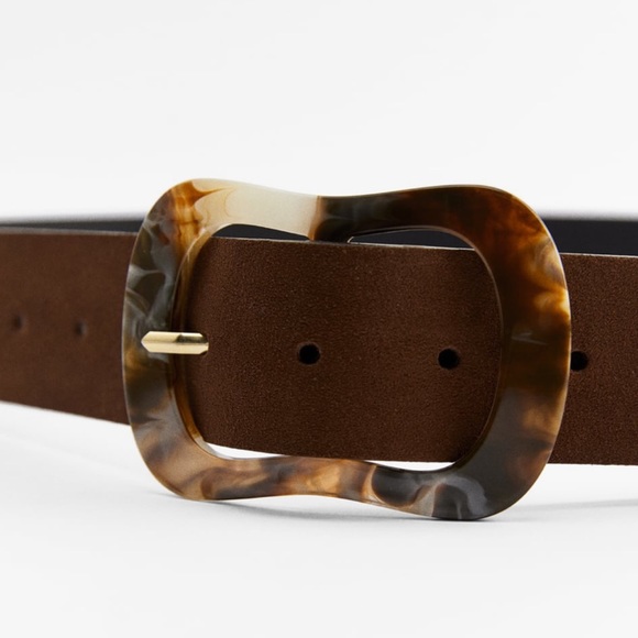 Leather belt with resin buckle - Picture 4 of 9